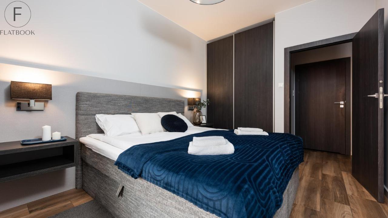 Flatbook - City Center Apartments Brabank With Parking Gdańsk Exteriör bild
