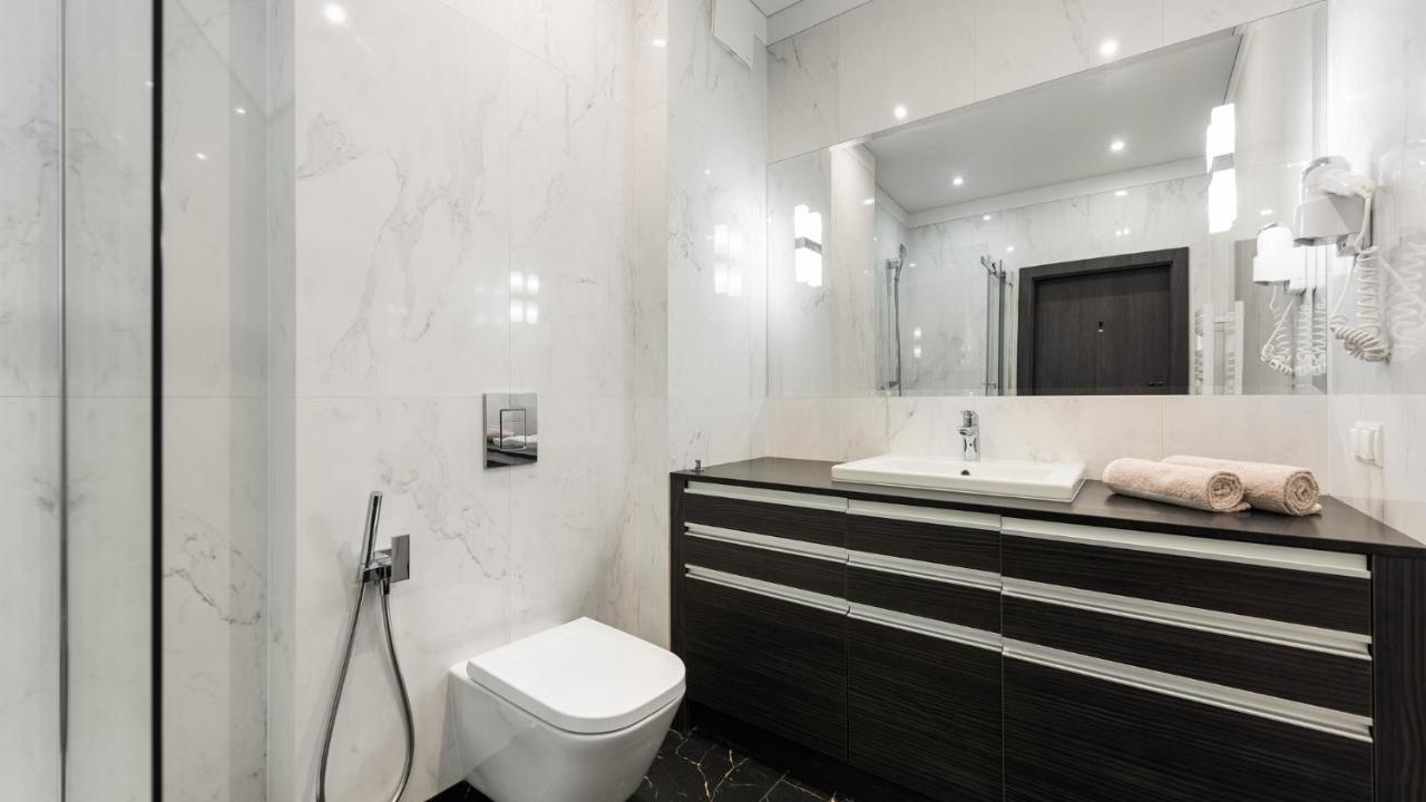 Flatbook - City Center Apartments Brabank With Parking Gdańsk Exteriör bild