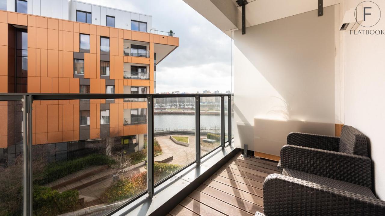 Flatbook - City Center Apartments Brabank With Parking Gdańsk Exteriör bild